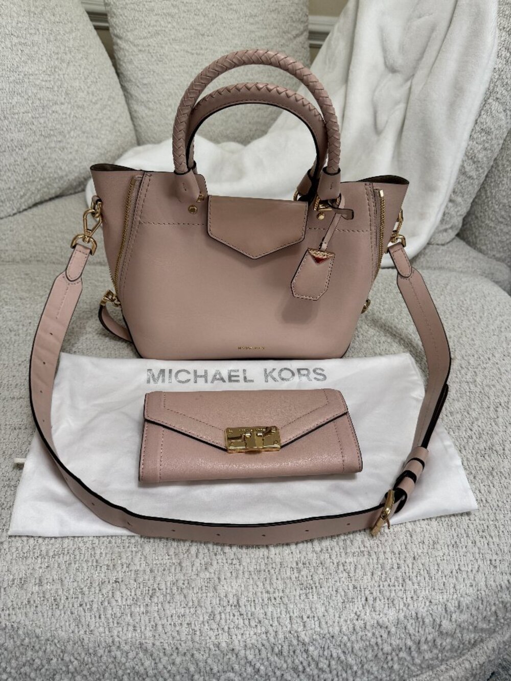 Michael Kors Soft Pink/Beige Blakely Satchel Leather Purse Envelope Wallet